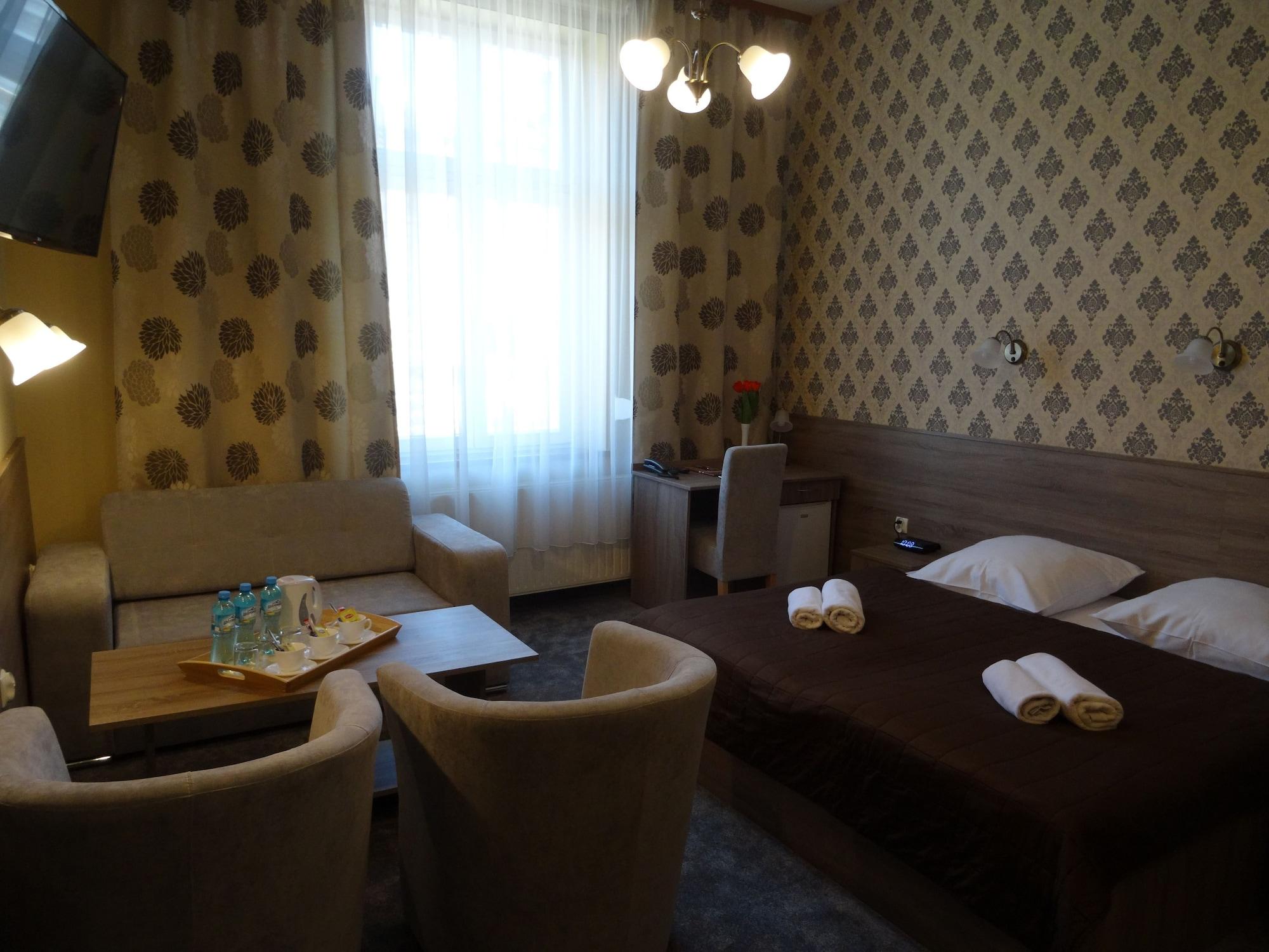 Hotel Maksymilian 3*