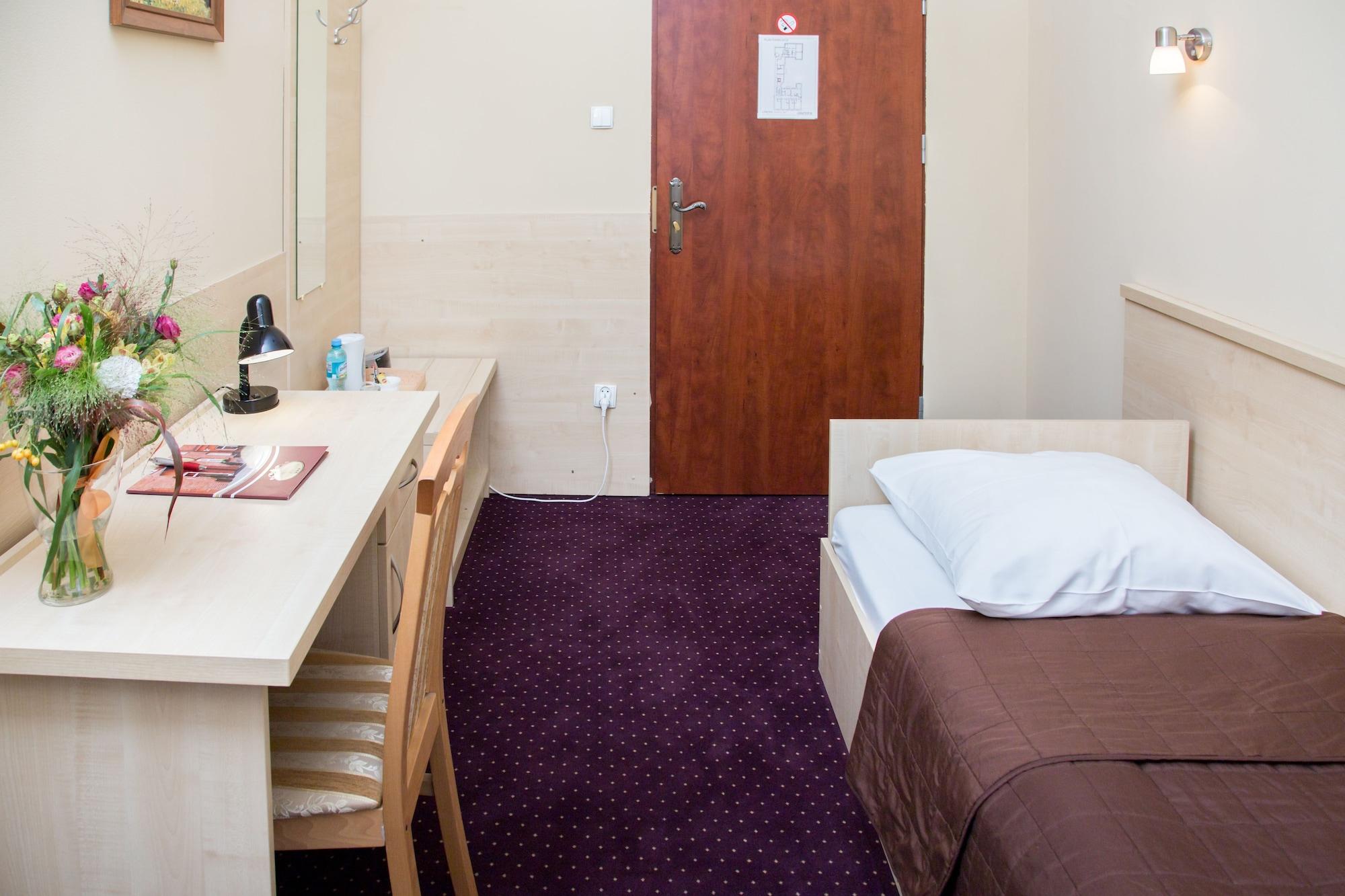 Hotel Maksymilian 3*