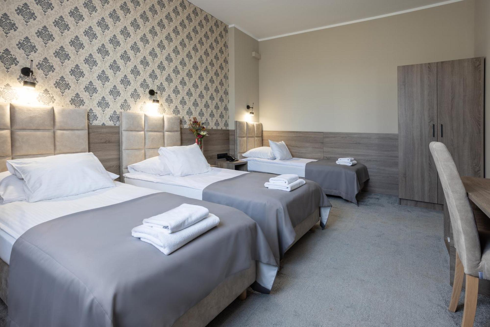 Maksymilian Hotel 3*