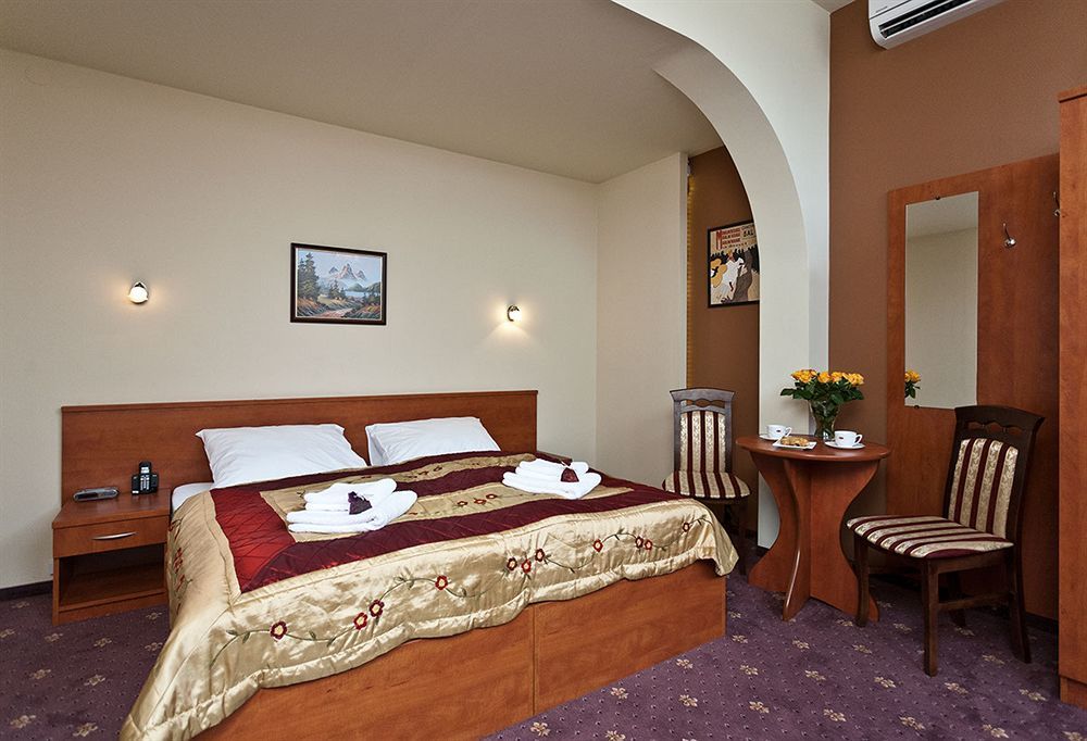 Maksymilian 3* Kraków